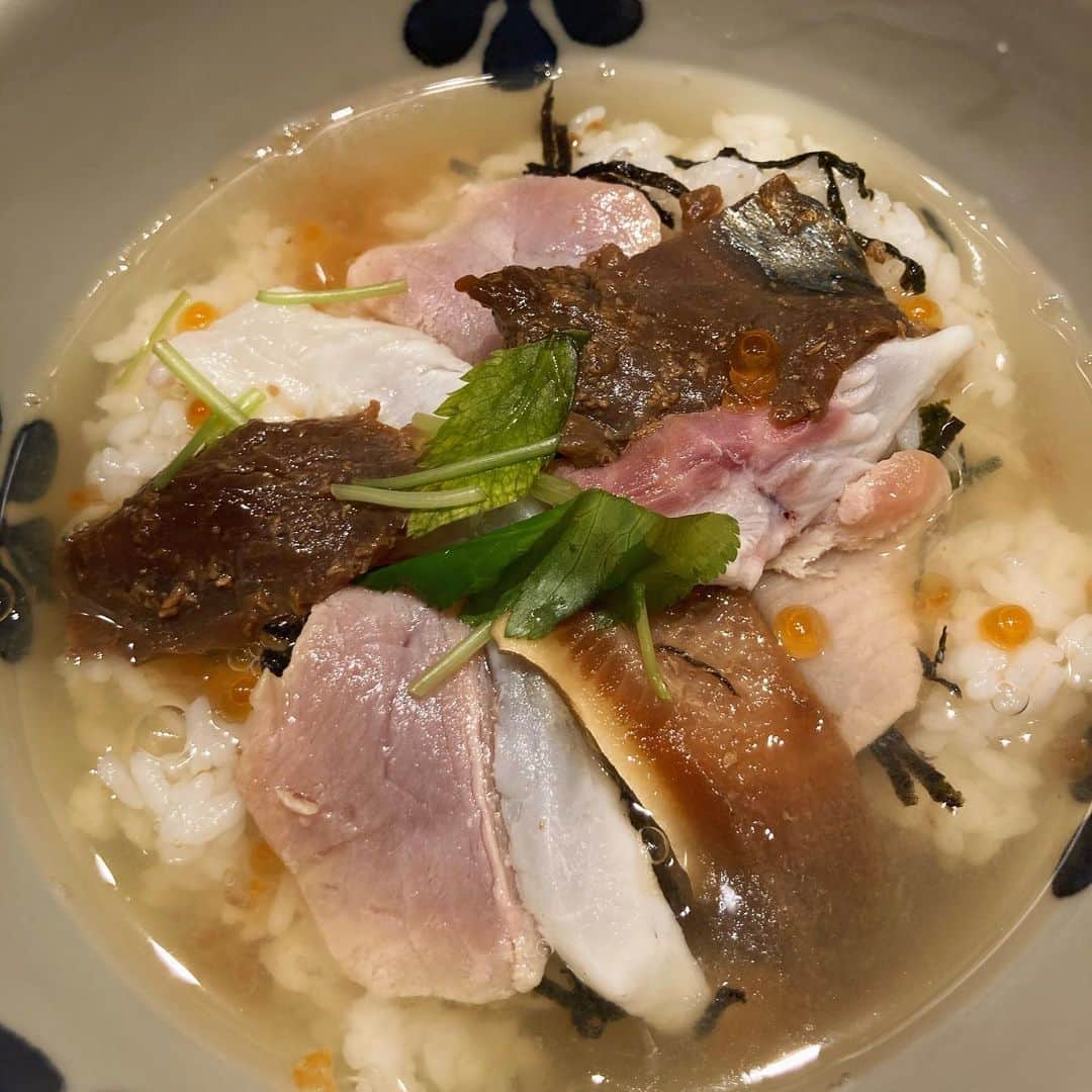ヒラのインスタグラム：「🍵🍚」