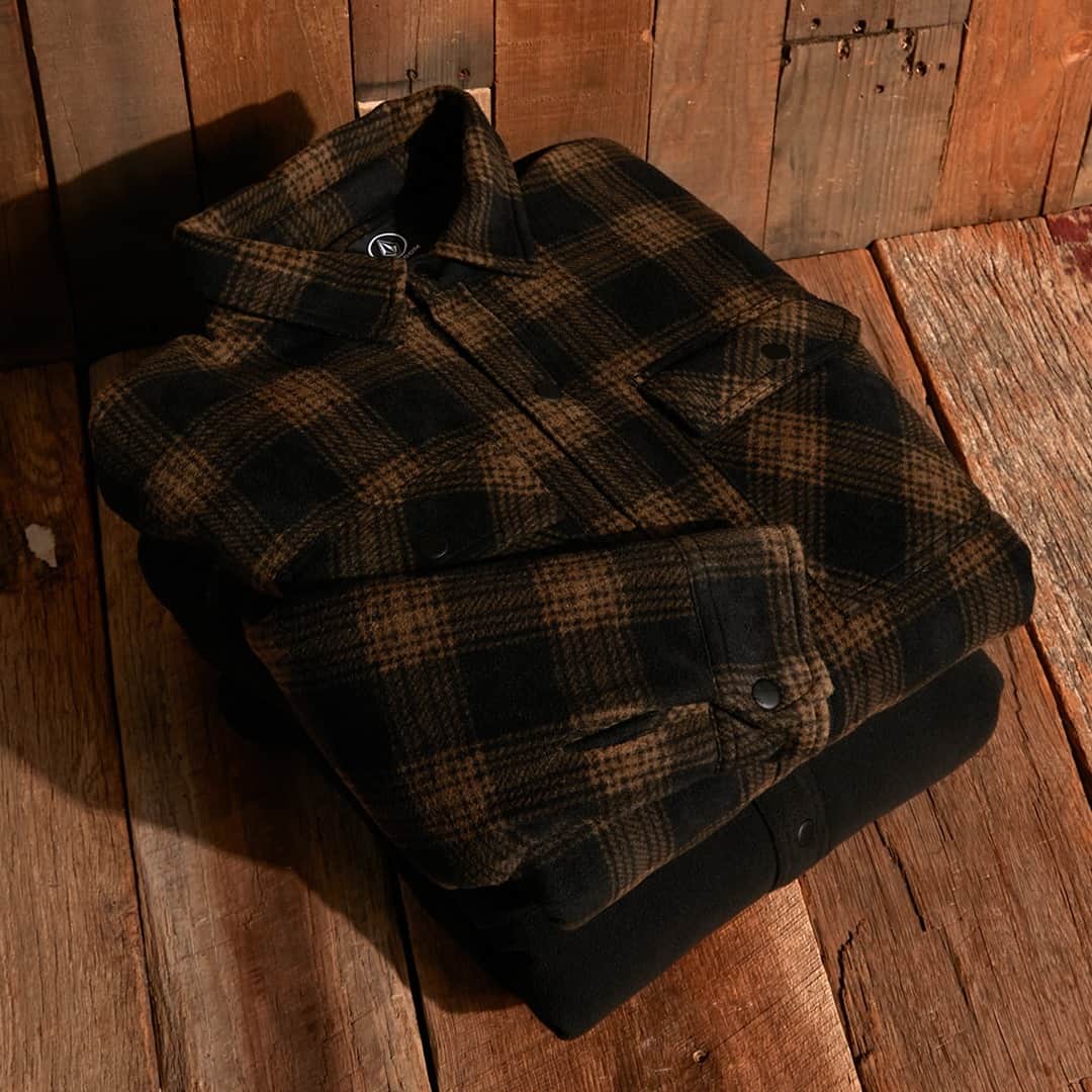 ボルコムのインスタグラム：「The Bower Polar Fleece is bound to keep you warm! ♨️  👉  vol.cm/jackets 👈」