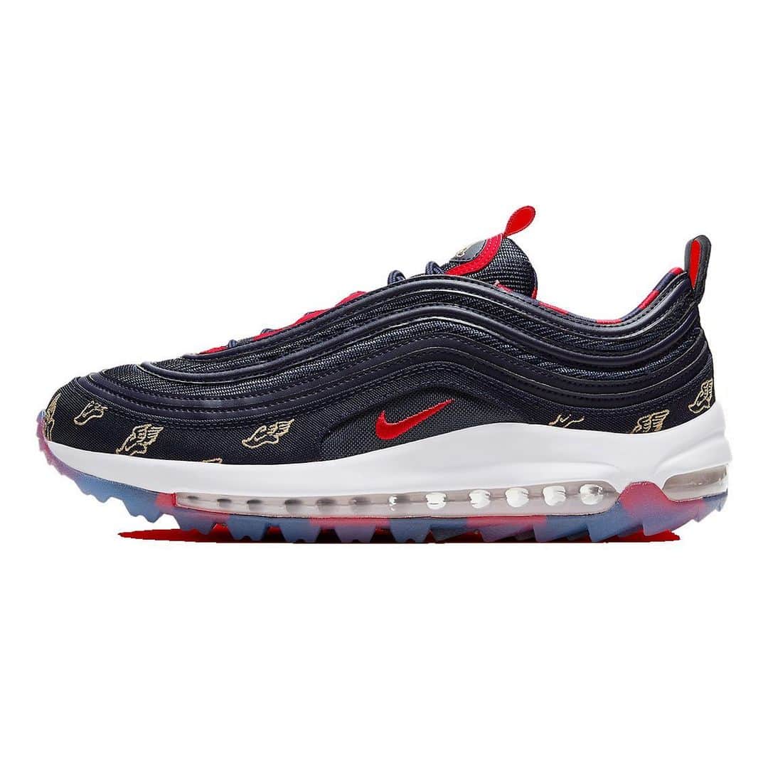 HYPEBEASTさんのインスタグラム写真 - (HYPEBEASTInstagram)「@hypegolf: @nikegolf has now unveiled its “Wing It” Air Max 97 Golf silhouette in an alternate colorway of navy. Featuring bold navy uppers, white midsoles, red stitching on the laces and tongue pull tabs and icy blue outsoles, the most unmissable detail is the gold embroideries featuring the winged sandals of Hermes. Expect a release on @nike’s website and select stores in the coming months for $190 USD a pair.⁠⠀ Photo: Nike」11月30日 12時36分 - hypebeast