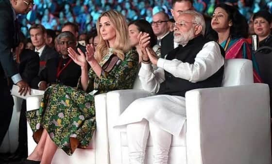 イヴァンカ・トランプのインスタグラム：「Fond memories from the Global Entrepreneurship Summit in India🇮🇳 with Prime Minister @narendramodi 3 years ago!  As the world continues to battle COVID-19, our countries’ strong friendship in promoting global security, stability, and economic prosperity is more important than ever.」