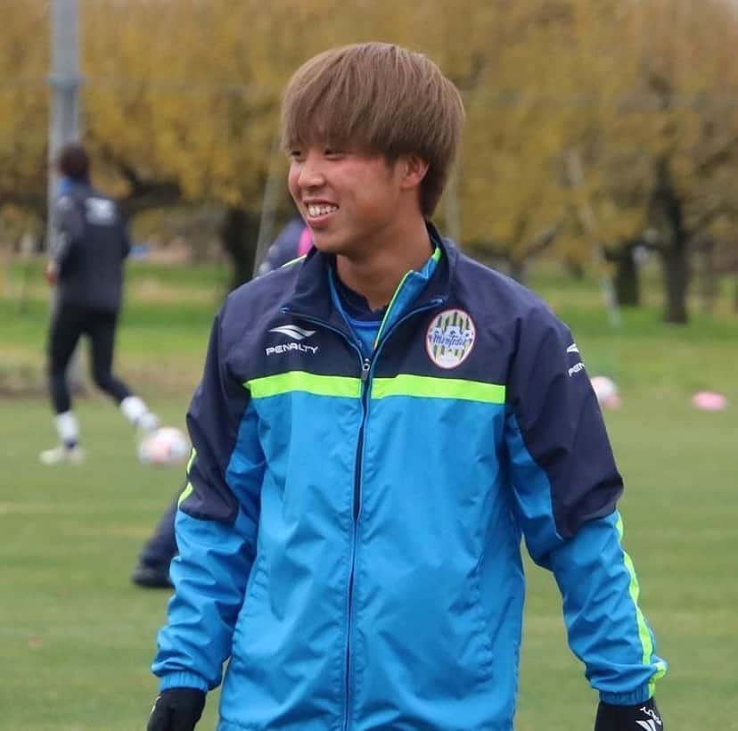 中村駿太のインスタグラム：「⚽️⚽️⚽️」
