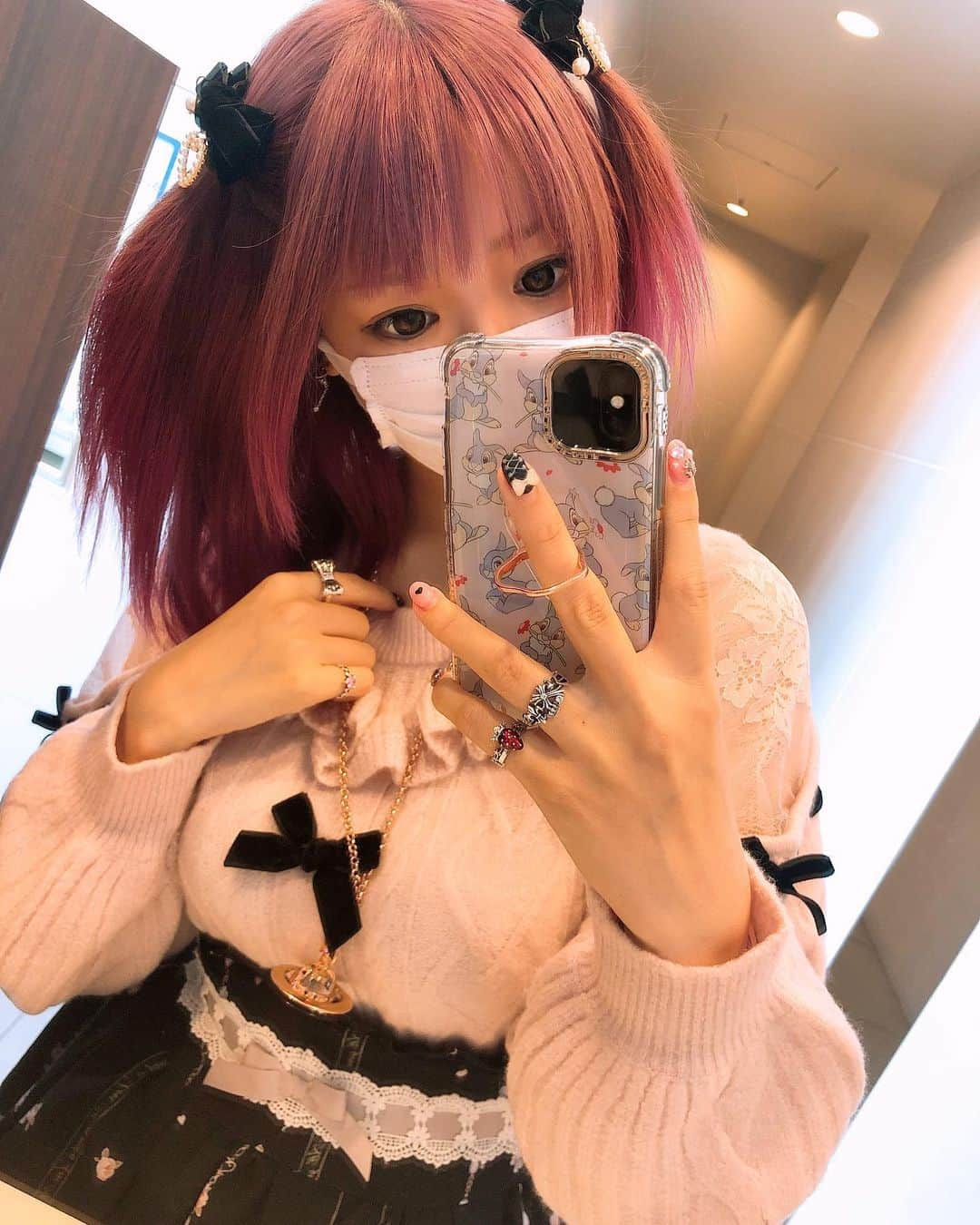 音羽莉夢さんのインスタグラム写真 - (音羽莉夢Instagram)「LIZ LISA🖤💓🧸🖤💓  #童顔ロリ巨乳 #合法ロリ #ロリコンホイホイ #撮影会モデル #音羽莉夢 #アミックエンターテインメント  #グラドル自画撮り部 #グラドル #ニーハイソックス  #lizlisa #リズリサ #ハーフツインテール #pinkhair」11月30日 22時18分 - rimu_otowa