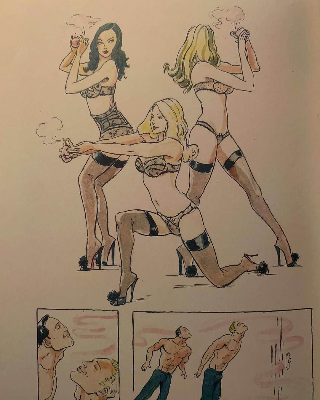 のインスタグラム：「🔫🖤⛓👠💪🕷🌹🕸」