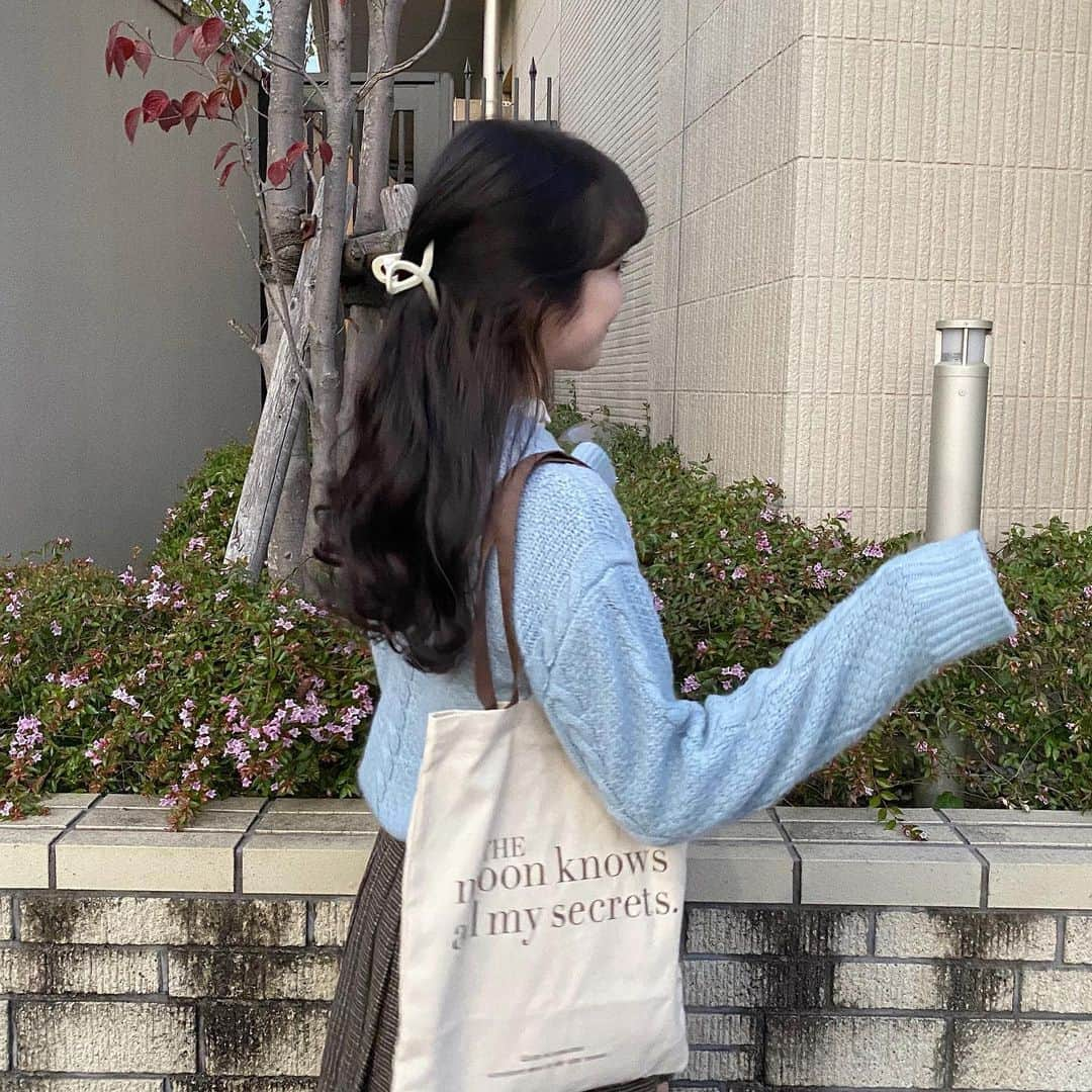 河﨑莉奈さんのインスタグラム写真 - (河﨑莉奈Instagram)「今日もお疲れ様でした💎🤎  ヘアアクセサリーとトートバックは @lilium___accessories でgetしたよ♡」11月30日 22時16分 - rinya5588