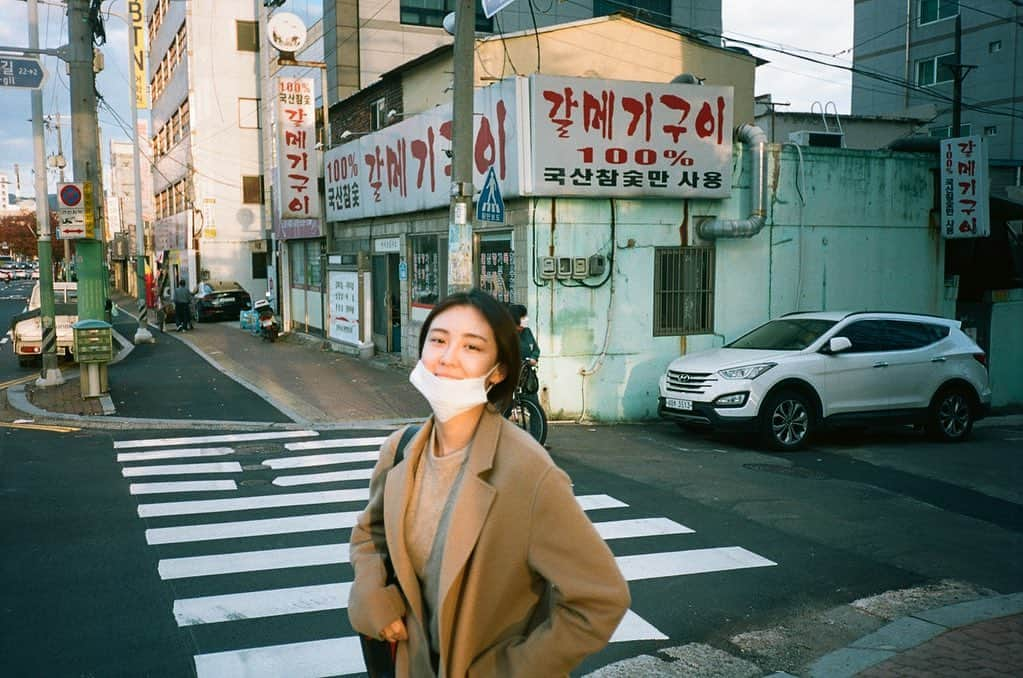 オ・ヨンギョン さんのインスタグラム写真 - (オ・ヨンギョン Instagram)「오랜만에 필카 👏🏻 #서서필름 #seoin_ulsan #filmphotography」11月30日 22時16分 - seoin_han