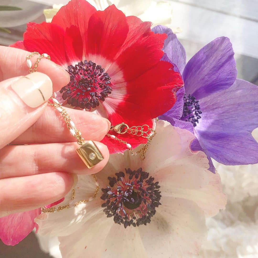 菊池かなこのインスタグラム：「. 今一番気に入っている北欧ジュエリー💎 マヤネックレス＆ロックチャーム🔑 . @marcmirren https://marcmirren.com/  公式サイトで５%offディスカウントになるコード: cananakanako5（期限→2021/02/13まで） →ブラックフライデー/サイバーマンデーセール期間中(12/1まで)は20％割引価格から5％の割引☺︎ . . . ୨୧┈┈┈┈┈┈┈┈┈┈┈┈┈┈┈┈┈୨୧ @marcmirren #marcmirren #detailsbymm #マークミレン #北欧ジュエリー #ロングネックレス#ネックレスチャーム #fashion#ファッション#ジュエリー」