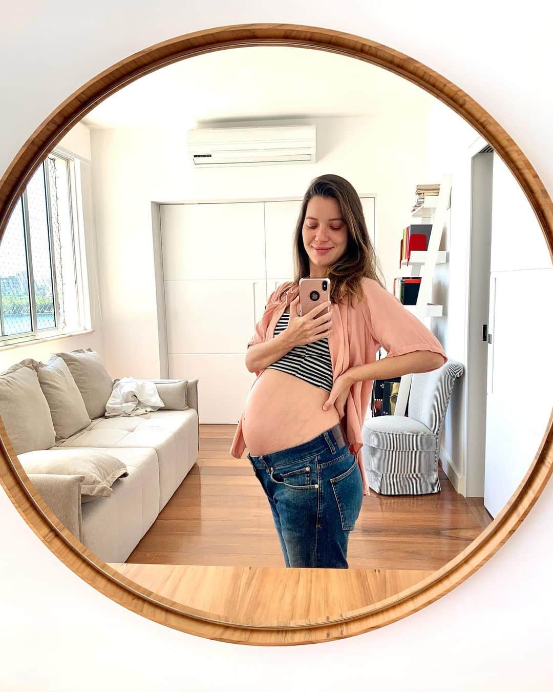 ナタリア・ディルのインスタグラム：「E mais uma semana começando!」