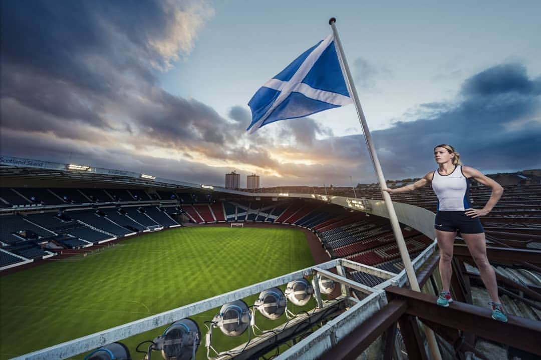 エイリー・チャイルドのインスタグラム：「Happy St Andrews Day 🏴󠁧󠁢󠁳󠁣󠁴󠁿  Wonder if they would let me watch the Scottish Cup final from here?! ❤😉  📸 Alistair Devine」