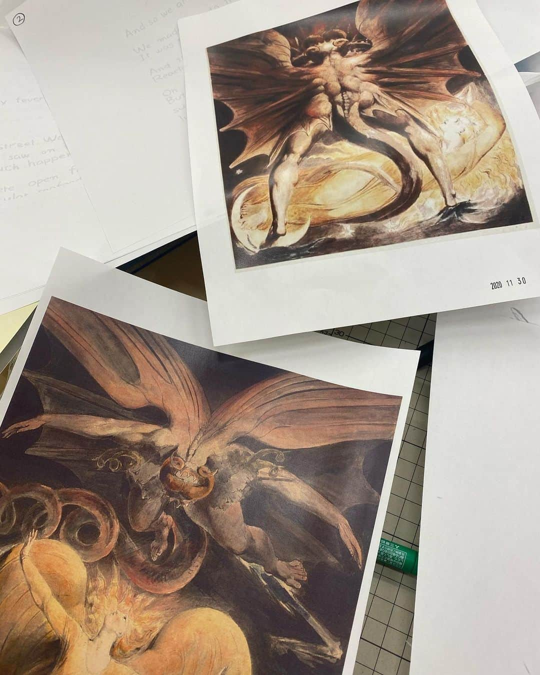 村上隆さんのインスタグラム写真 - (村上隆Instagram)「It's been a while since I've been drawing a pen. Of course, the reference source is William Blake! And the "Red dragon"!」11月30日 22時56分 - takashipom