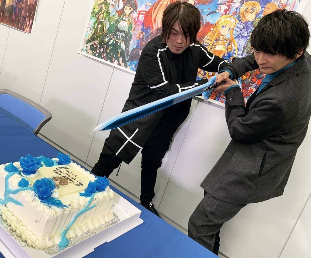 島﨑信長のインスタグラム：「入刀」
