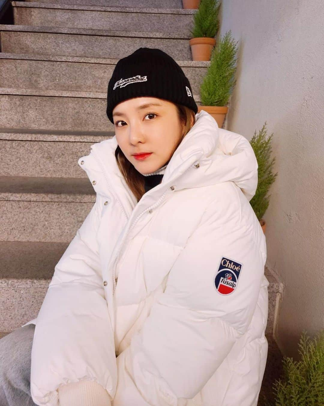 ダラ さんのインスタグラム写真 - (ダラ Instagram)「춥지만 행복한 겨울이다라~ ❄️☃️🌨💟 모두 따듯하게!!! 🔥🙏🏻」11月30日 14時30分 - daraxxi