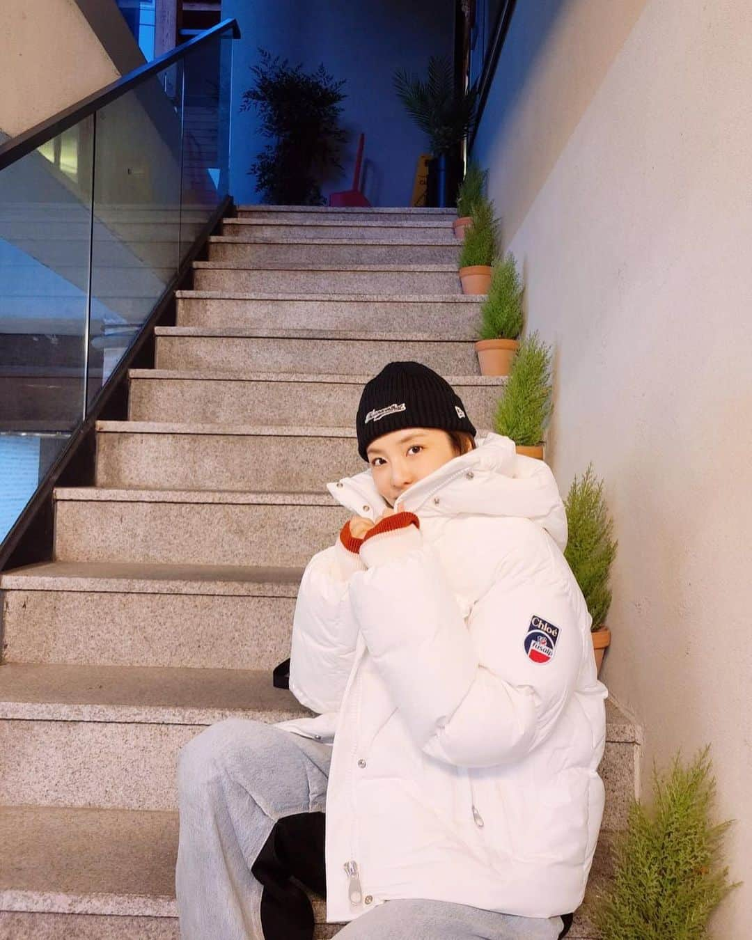 ダラ さんのインスタグラム写真 - (ダラ Instagram)「춥지만 행복한 겨울이다라~ ❄️☃️🌨💟 모두 따듯하게!!! 🔥🙏🏻」11月30日 14時30分 - daraxxi