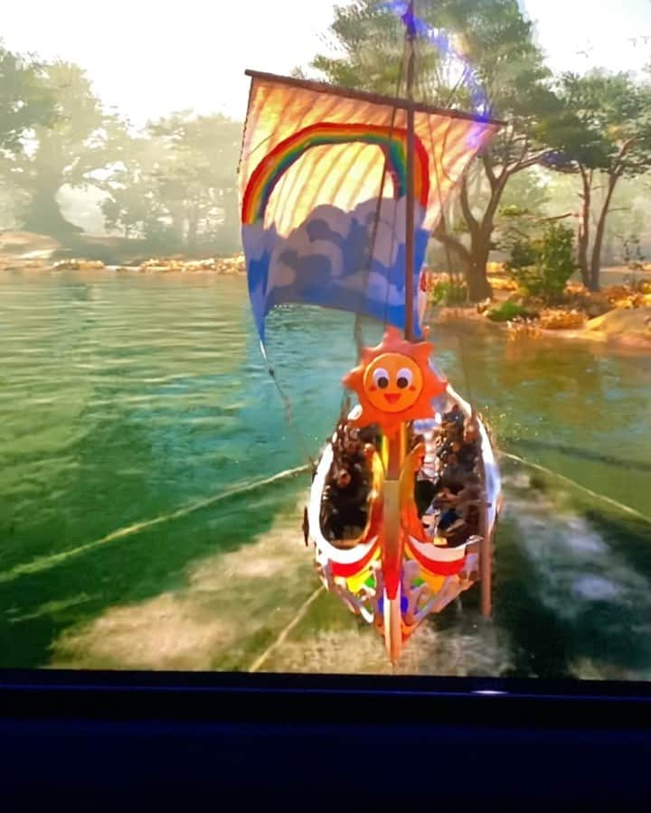 ランディ・オートンのインスタグラム：「Loving this new #assasinscreedvalhalla game for #xbox I even was able to ‘upgrade’ my longship to where it’s covered in rainbows sunshine and unicorns. Time to raid some villages. With a smile. #diditforbrooklyn」