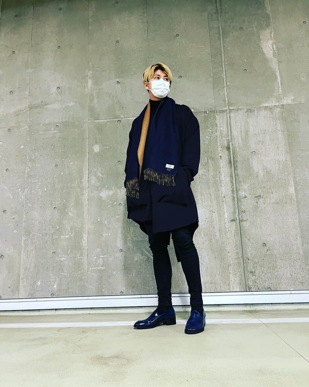 山田親太朗のインスタグラム：「🧶🧥👟 @hermes  @sulvam_official  @glamb_official   @d___s_31 いつもお洒落な洋服ありがとうございます♪ #山田服」