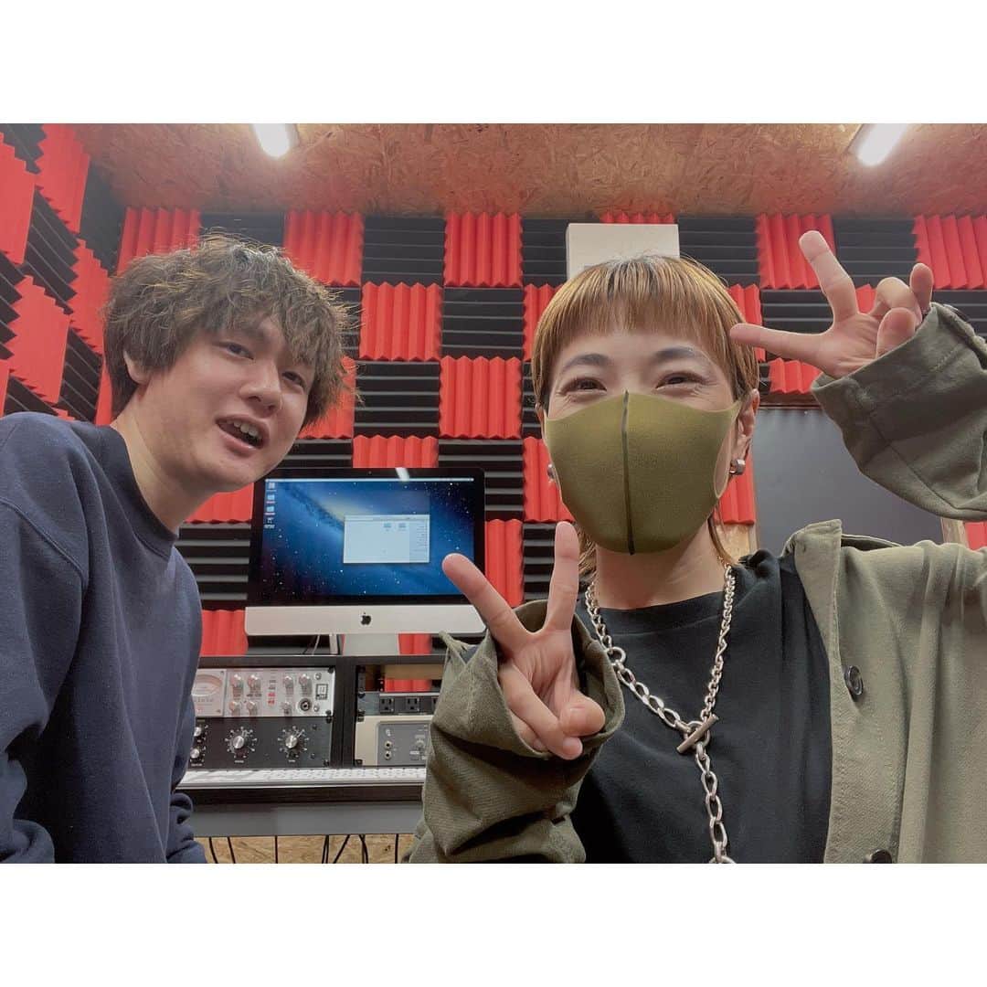 etsucoのインスタグラム：「✱ ✱ ✱ 久々イカちゃんに🎙✨✨ 相変わらず仕事早くて最高。 ✱ すっかり太ってた← ✱ ✱」