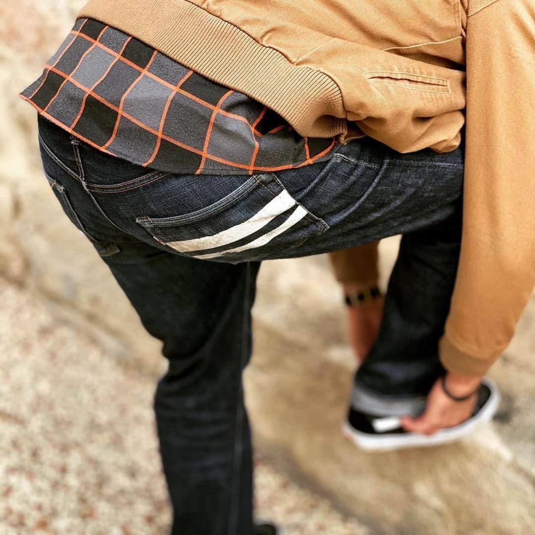momotarojeansのインスタグラム：「Weekend selection 27th- 30th Dec.   Photo by @bluevinch」