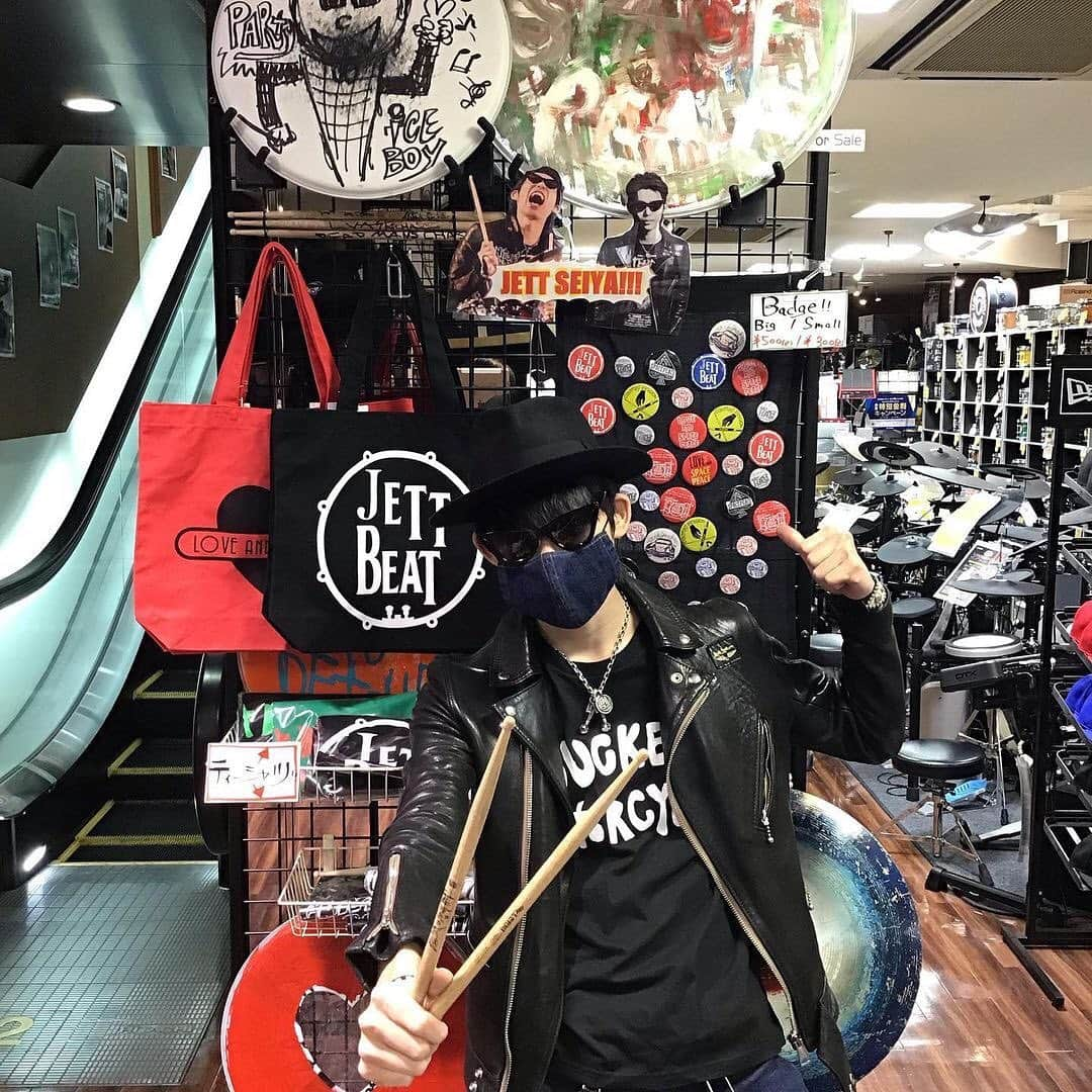 ジェットセイヤさんのインスタグラム写真 - (ジェットセイヤInstagram)「ロックイン新宿！！！LOVE😎👍🔥🥁 #drumutant 出没注意 #repost @rockinn_shinjuku ・・・」11月30日 17時51分 - jett_seiya_lvasp