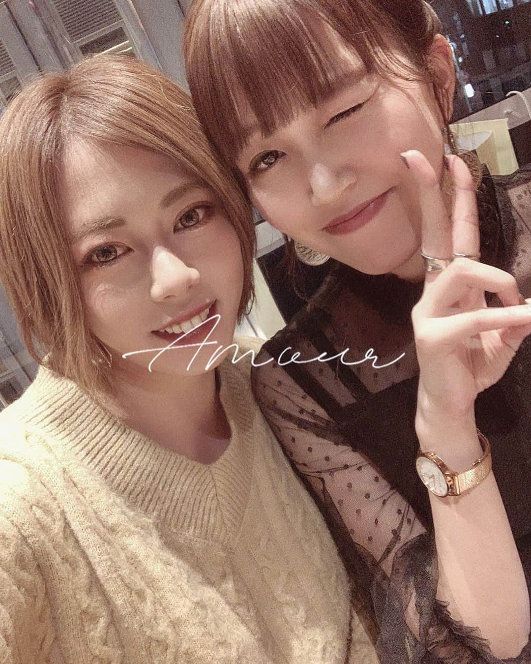 野村明日香のインスタグラム：「﻿ めっちゃ久々会えたヤンキー❤︎﻿ 可愛いのに口が悪いとこほんとおもろくて好き✌🏻﻿ ﻿ この状況で延期になったりして不安もあったと思うけど﻿ 素敵な結婚式だったから余韻に浸ってます𓈒𓏸𓐍﻿」