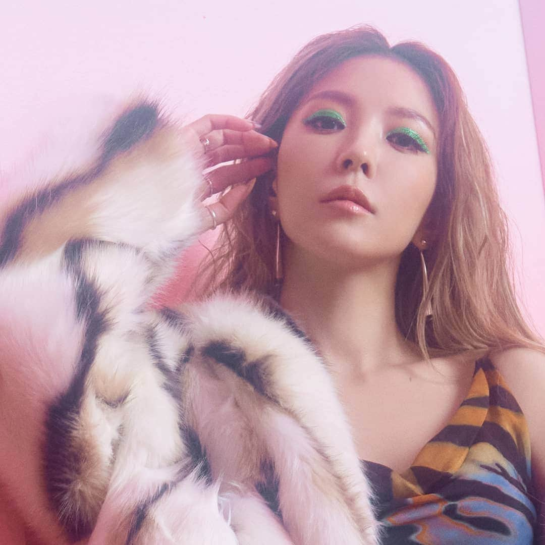 BoAのインスタグラム：「BoA 보아 'Better' MV Teaser  BoA 보아 The 10th Album [BETTER]  🎧 2020.12.01. 6PM KST 👉 boa.smtown.com  #BoA #보아 @boakwon #BETTER #보아_BETTER_내일오후6시」