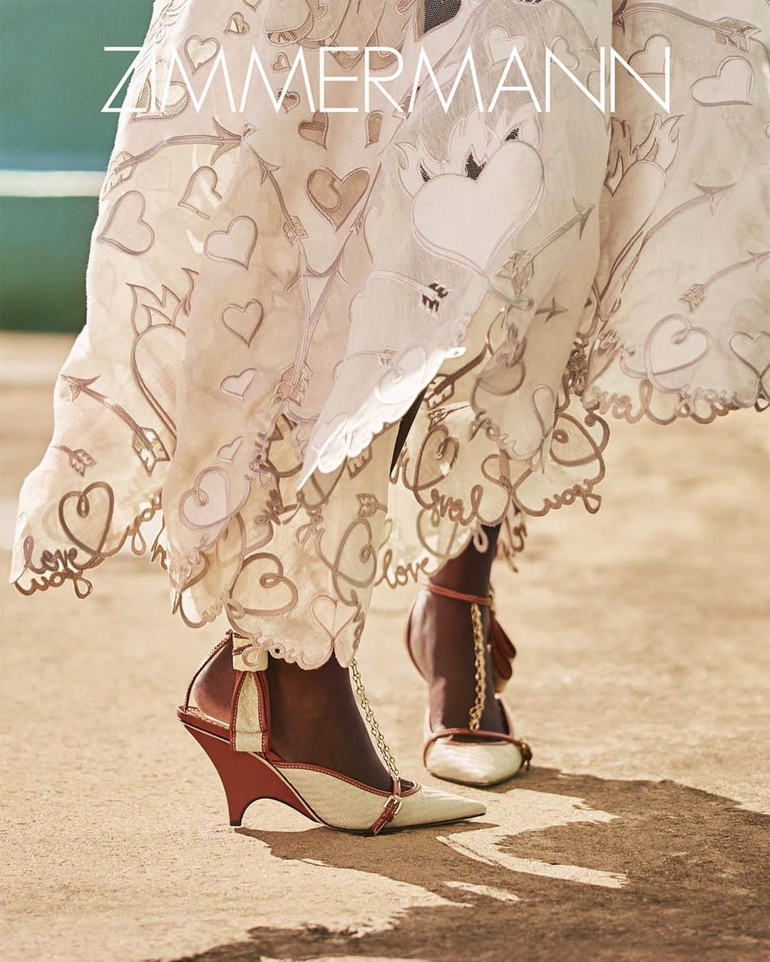 ジマーマンさんのインスタグラム写真 - (ジマーマンInstagram)「Resort 2021: New footwear from our latest collection has now landed. Explore Resort 21 footwear in our Stories and via the link in our bio. #ZimResort21 #zimmermann」11月30日 18時08分 - zimmermann