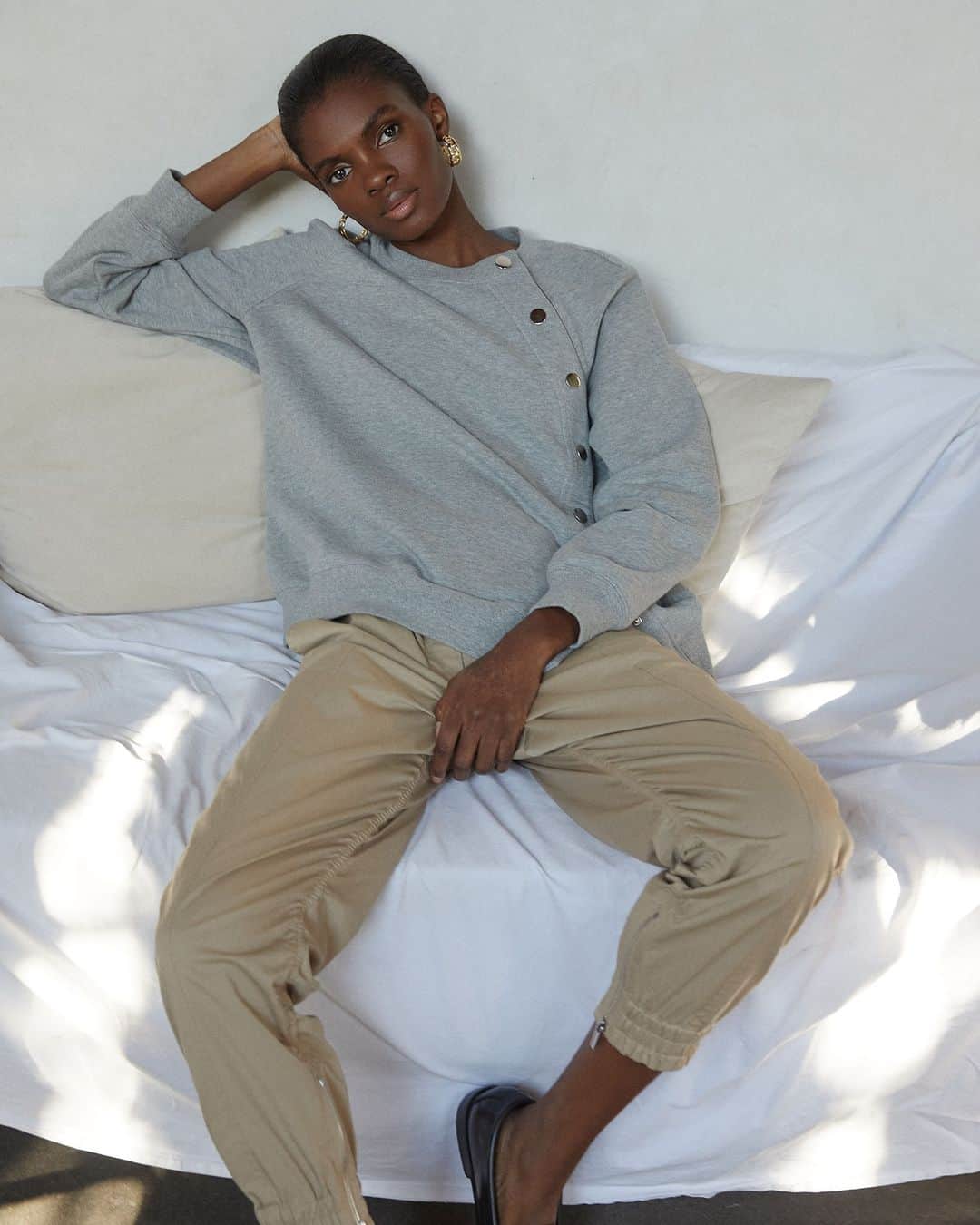 のインスタグラム：「Loungewear ready in the Liana Sweatshirt and Phoenix Jogger.」