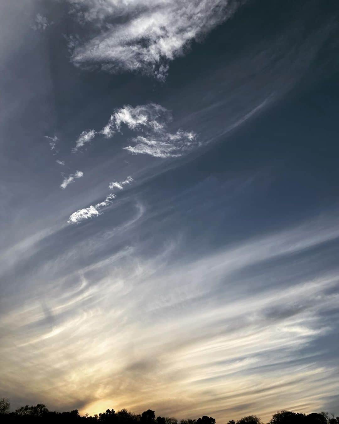 大久保桜子さんのインスタグラム写真 - (大久保桜子Instagram)「絵みたいな空だった。 #sunset」11月30日 23時43分 - sakurako.official