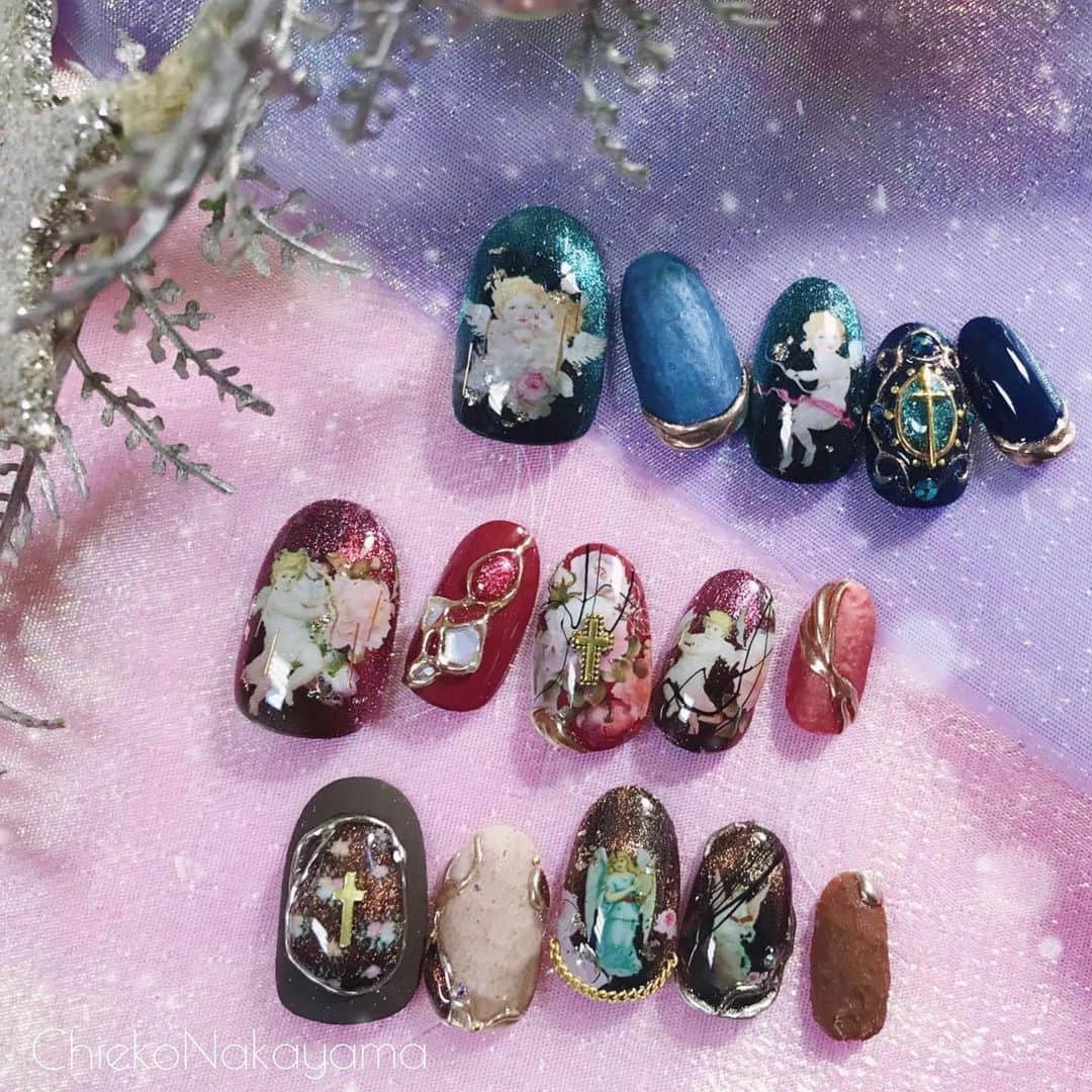 なかやまちえこのインスタグラム：「magnetic × angel👼⠀ ⠀ （NAIL UP!掲載）⠀ #nail #nails #nailart #ネイル #美甲 #ネイルアート  #japanesenailart #manucure #japanesenails #manicurist #gelnails #أظافر #네일아트 #미용 #vẽmóng #ngườiđẹp  #เพ้นท์เล็บ #искусствоногтя #artedeuñas #เพ้นท์เล็บเจล #ジェルネイルデザイン #ネイルデザイン #senikuku #nagelkunst #マグネットネイル #マグネットジェル #magneticnails #エンジェルネイル @pregelofficial @bettygel_official @kimagure_cat_whim @prexyofficial @pregelofficial @candypocket_official @joyartofficial」