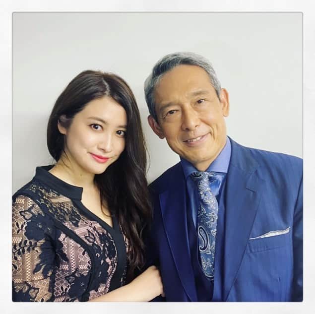 飛鳥凛のインスタグラム：「#殺意の道程   #鶴見辰吾　さん演じる室岡義之の愛人役で出演させていただきました☺️ とってもリアルな会話で、殺意の道程って題名なのに！なのに！ 笑いが込み上げちゃう… 毎週楽しみに観てるんですが、なんと今夜は副音声で私コメンタリー参加しています😭裏話盛りだくさんの30分是非、1度目は普通に2度目は副音声でご覧ください！！！  wowwowプライムで今夜24時から🌉」