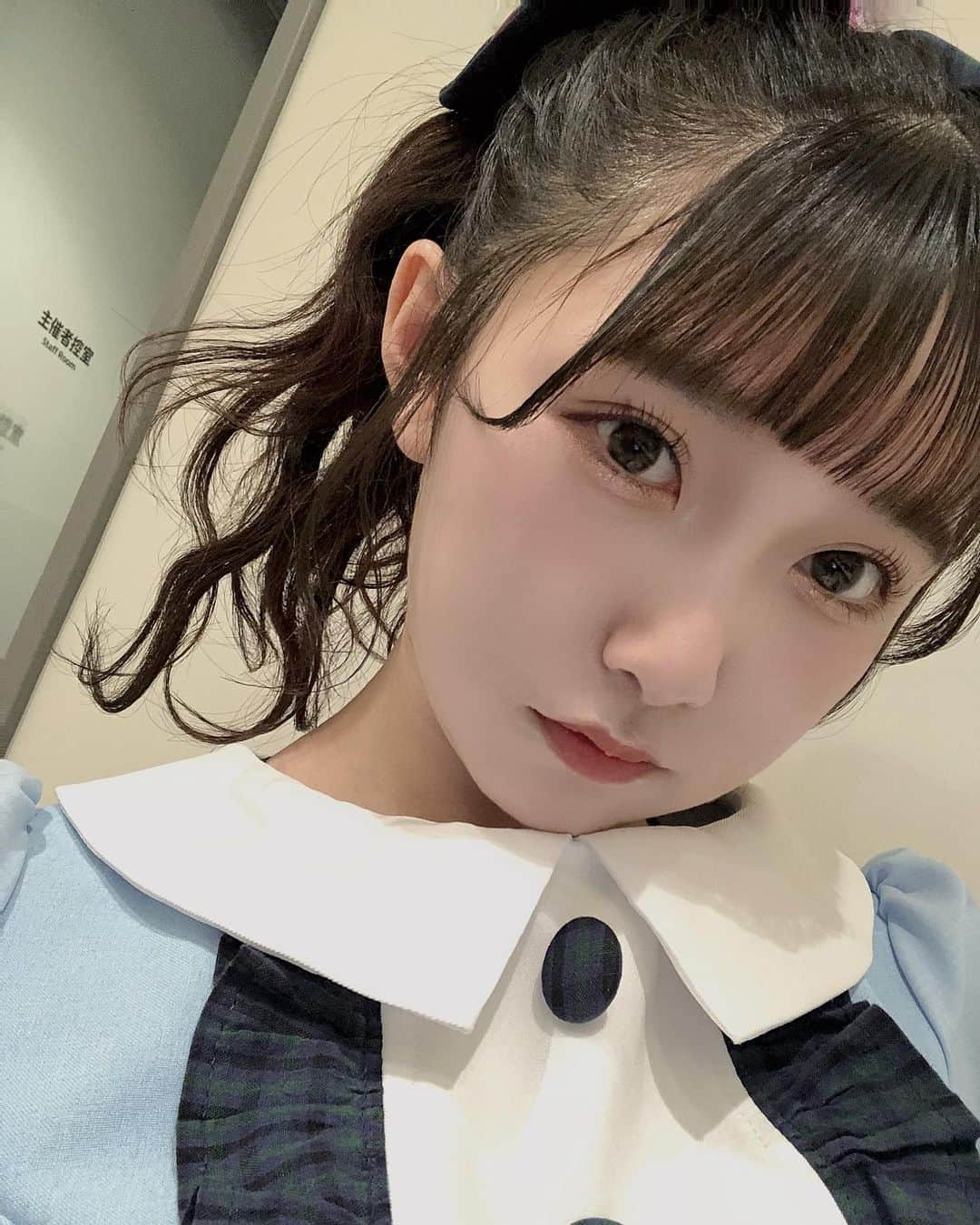 七瀬ひなたさんのインスタグラム写真 - (七瀬ひなたInstagram)「下から七瀬🈂️ん コメントくださいナ、、  #アイドル #地下アイドル #ヘアアレンジ #編み込みアレンジ #シースルーバング #ぱっつん前髪  #ポニーテール #イコラブ #いいね返し #いいねした人全員フォローする #黒髪 #衣装 #アイドル衣装 #日向坂46 #乃木坂46 #自撮り界隈 #自撮り #自撮り女子 #写真好きな人と繋がりたい #ファインダー越しの私の世界 #被写体モデル #サロモ #f4follow #f4f #followforfollowback #akiba」11月30日 19時13分 - elsy_hinata