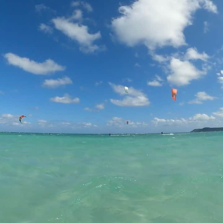 maikoのインスタグラム：「らびゅん🥰🥰🥰❤️ 🏖🐠🏄‍♀️✨. . #kitesurfing #カイトサーフィン #宮古島 #ニライカナイ💓 #miyakojima #okinawa」