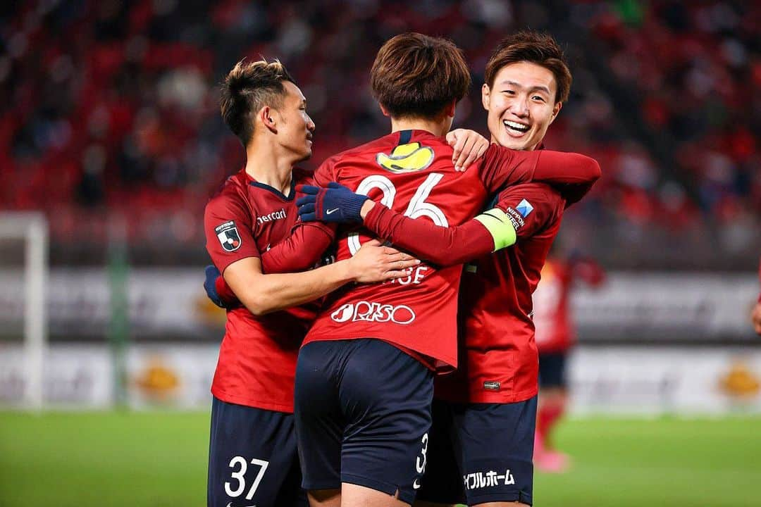 三竿健斗さんのインスタグラム写真 - (三竿健斗Instagram)「vs 浦和レッズ　4-0 win﻿ ﻿ 完封勝利！﻿ 残り2試合一緒にカシマスタジアムで﻿ 戦いましょう🔥🦌﻿ ﻿ ﻿ #Jリーグ#jleague#DAZN#football﻿ #鹿島アントラーズ#kashimaantlers﻿ #antlersfamily﻿ #浦和レッズ﻿ #三竿健斗#kentomisao﻿ #上田のおしり」11月30日 19時50分 - kento_misao