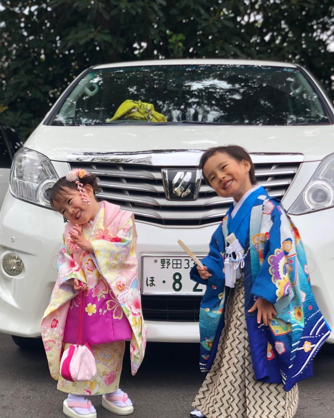 のインスタグラム：「七五三のお参り🌸 また違う着物を着てお祝いした❤︎」