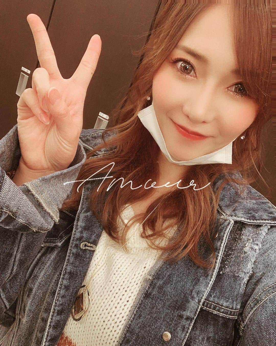 香月亜弥さんのインスタグラム写真 - (香月亜弥Instagram)「11月最終日！出勤です😊 今日は午前中からジムに行って蕎麦友達と蕎麦活してきました😆 早起きって気持ち良いなあ😌✨  #美尻女子 #健康好生活 #美尻トレーニング #おっぱい #トレーニング女子 #ランニング女子 #ミナミ #国分町 #ピーアンドジェー #lfl #色気と品のある女性が目標 #飲み屋 #ススキノ #かわいい #ドレス #前向き女子 #錦 #中洲 #すすきの #札幌 #ホステス #キャバクラ #キャバ嬢 #犬好き女子 #バルセロナグループ #バルセロナ #ニュークラ #ニュークラブ #巨乳 #gカップキャバ嬢」11月30日 20時07分 - pandj_ayakazuki