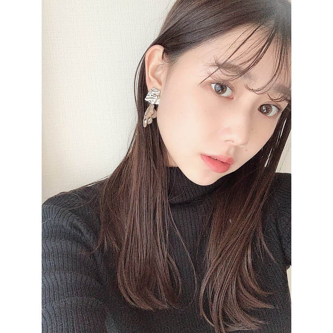 中桐菜々子さんのインスタグラム写真 - (中桐菜々子Instagram)「. 今日は @lipsy_whitening さんでホワイトニングをしてそのまま渋谷でお買い物してきました🛍  また本買っちゃったよ笑 私は断然新品の紙派です♪♪  またお気に入りの本、紹介しますね🤍  #本 #読書 #買い物 #ホワイトニング #渋谷 #ミスコン #明学 #毎日投稿 #毎日投稿チャレンジ #新品派 #紙派」11月30日 20時16分 - nanako_nakagiri