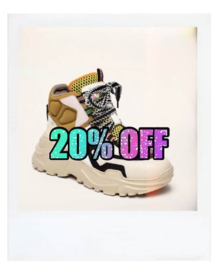 のインスタグラム：「Black Friday is over?  Cyber Monday is here!  #MYGREY #GREYMER #shoes #shoeslover  #sneakers #sneakersstyle  #fashionstyle  #cybermonday  #cybermondaysale  #enjoytheshopping」