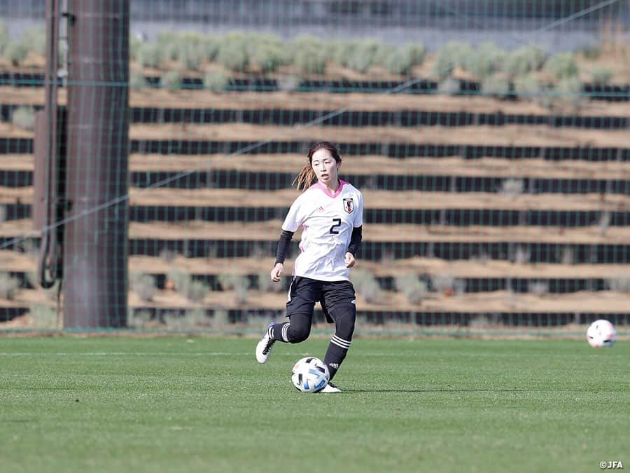 日本サッカー協会さんのインスタグラム写真 - (日本サッカー協会Instagram)「2020.11.29 Training Photo③📸】#なでしこジャパン　最終日トレーニングマッチ　逆転勝利で2020年の活動を打ち上げ  なでしこジャパンは11月29日(日)に1週間のトレーニングキャンプ最終日を迎え、いわきFC U-18と合同トレーニングを行い、その後40分ハーフでトレーニングマッチを行いました。  解散前のミーティングで #高倉麻子 監督は、「自分に限界を作らずにもっと上を目指してほしい」と選手たちに発破をかけました。2021年、いよいよ #東京オリンピック を迎える年に、周りを明るく照らすほどの輝きを持ったチームになることを目指し、「史上最強の、そして歴代“最光“のチームになる」と話して2020年のなでしこジャパンの活動を締めくくりました。  ✅トレーニングマッチの模様は #TeamCam で配信中！公式YouTubeチャンネル #JFATV でご覧ください📹  #jfa #daihyo #nadeshiko #Jヴィレッジ」11月30日 20時47分 - japanfootballassociation