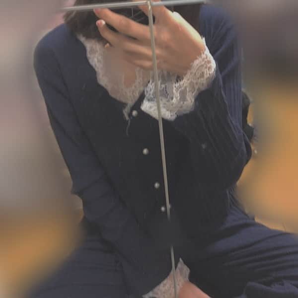 大塚美波さんのインスタグラム写真 - (大塚美波Instagram)「パジャマもBelleさん( @belle__lingerie )のです😍  #ファッション通販 #パジャマ」11月30日 21時40分 - _mi7mi12_