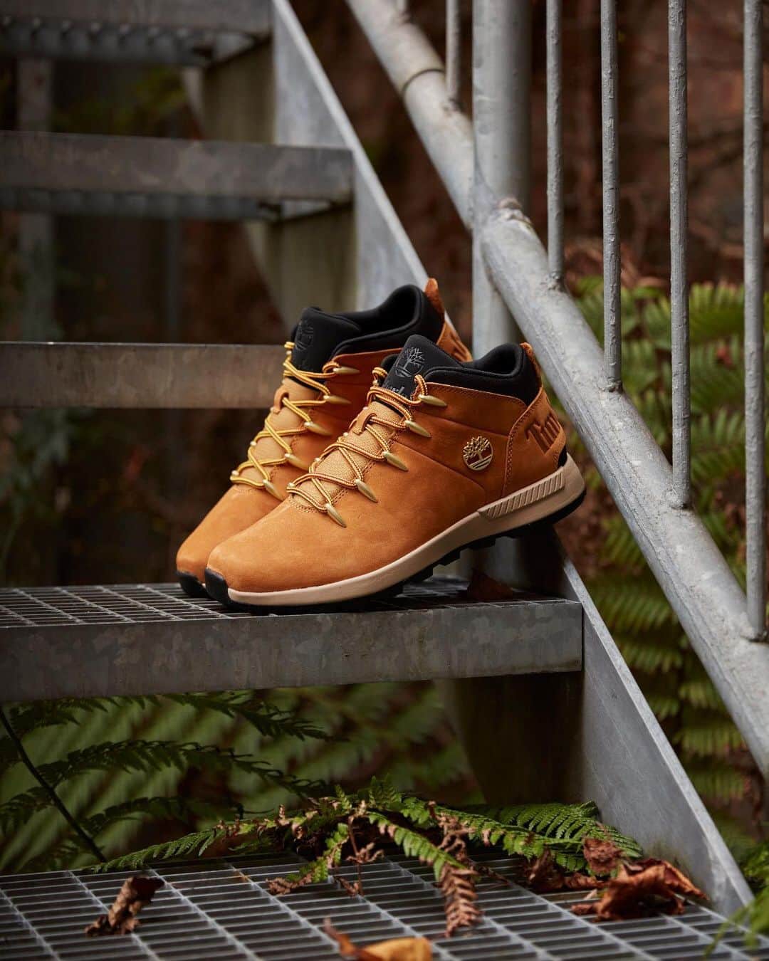 FOOTASYLUMさんのインスタグラム写真 - (FOOTASYLUMInstagram)「The perfect kicks in time for winter. 😍  Shop our collections of @timberland_eu footwear including the Euro Sprint Trekker Boot.  #Footasylum #Timberland」11月30日 21時47分 - footasylum