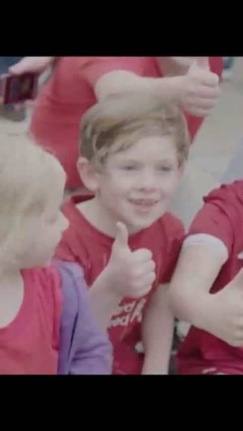 ラナ・デル・レイのインスタグラム：「You’ll Never Walk Alone - Limited Edition 7” Vinyl.   From the new documentary film about Liverpool FC “The End Of The Storm”  All proceeds from the sale of the vinyl will go to charity, via the Liverpool FC Foundation..  These proceeds and benefits proudly managed by Ben Mawson」