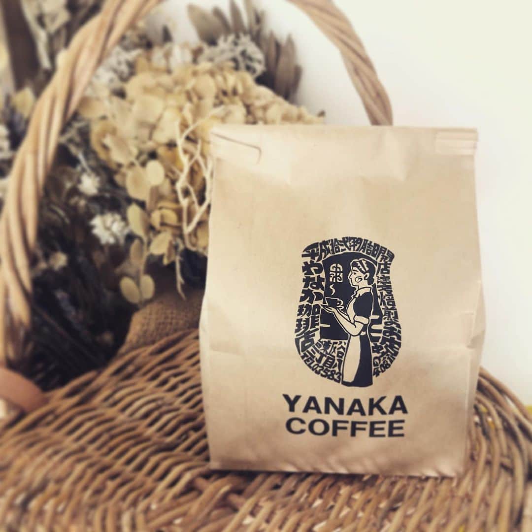 のインスタグラム：「今週の☕️ ホントに余韻と香りがキャラメルみたいで美味しい😊  #coffee #coffeeのある暮らし #花のある暮らし #丁寧な暮らし #littlehappiness #littleappreciationpost #littlethankyou」