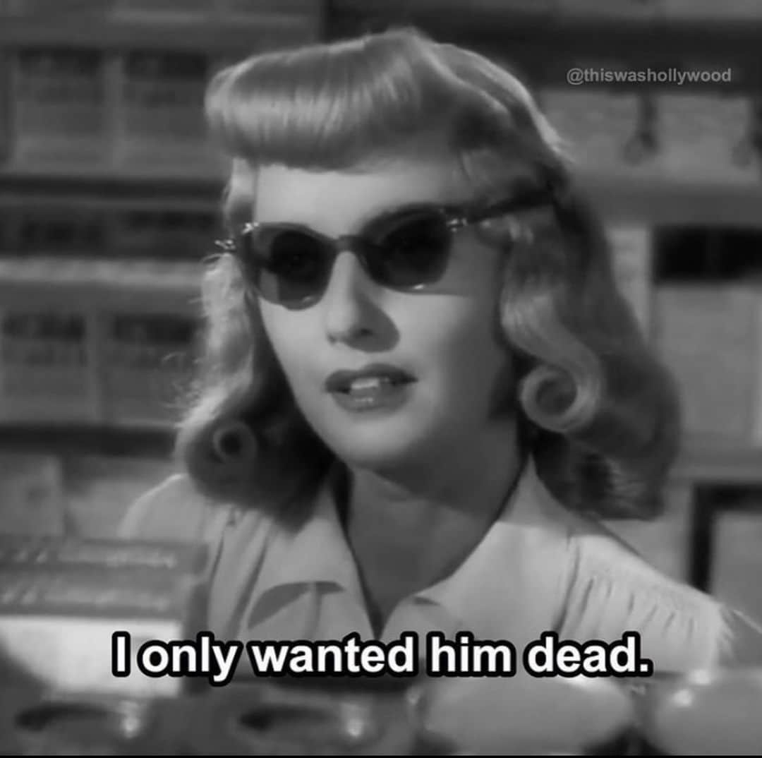 レナ・ヘディのインスタグラム：「@thiswashollywood #doubleindemnity .. FAVE 📽」