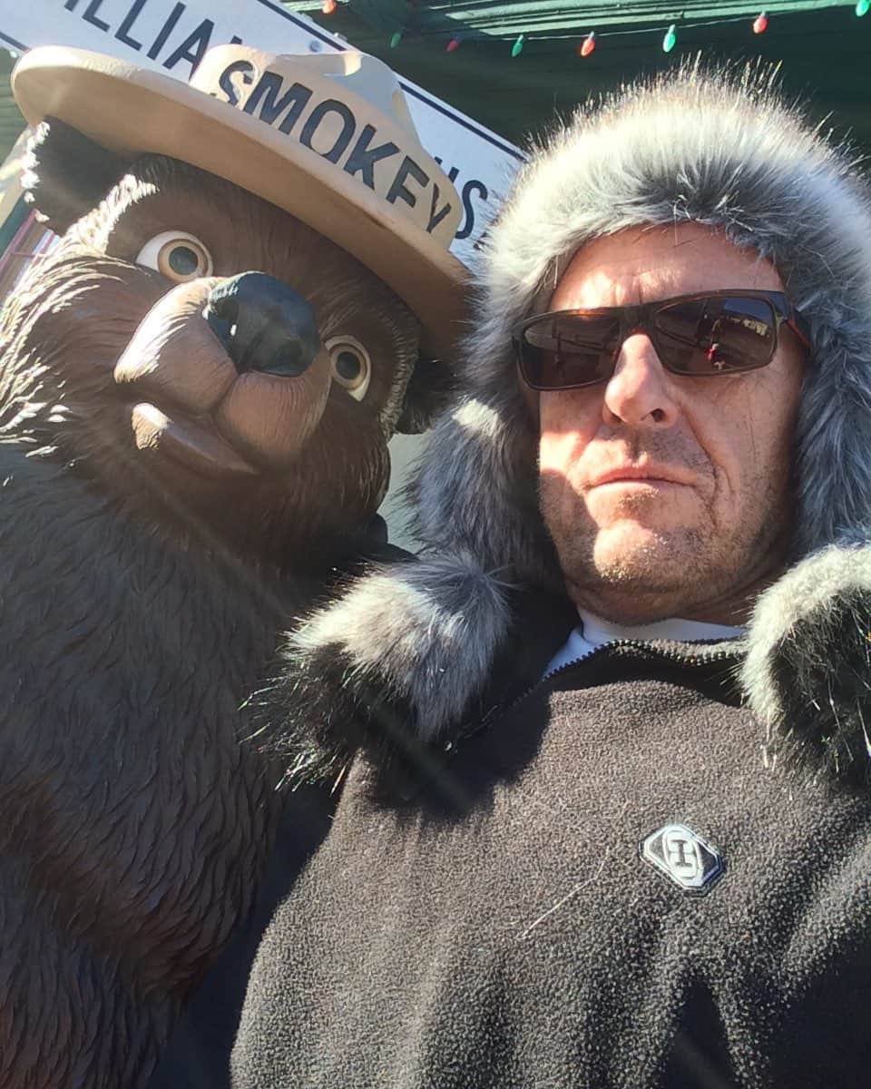 ディーン・ノリスのインスタグラム：「Remember only u can prevent forest fires」