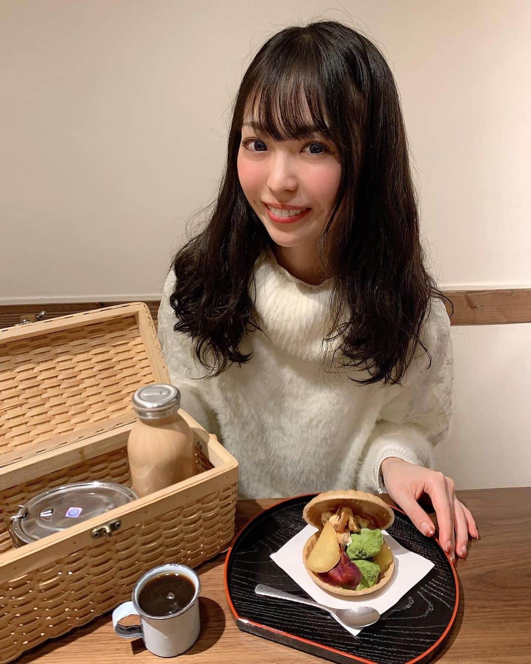 白井佑奈のグルメインスタ