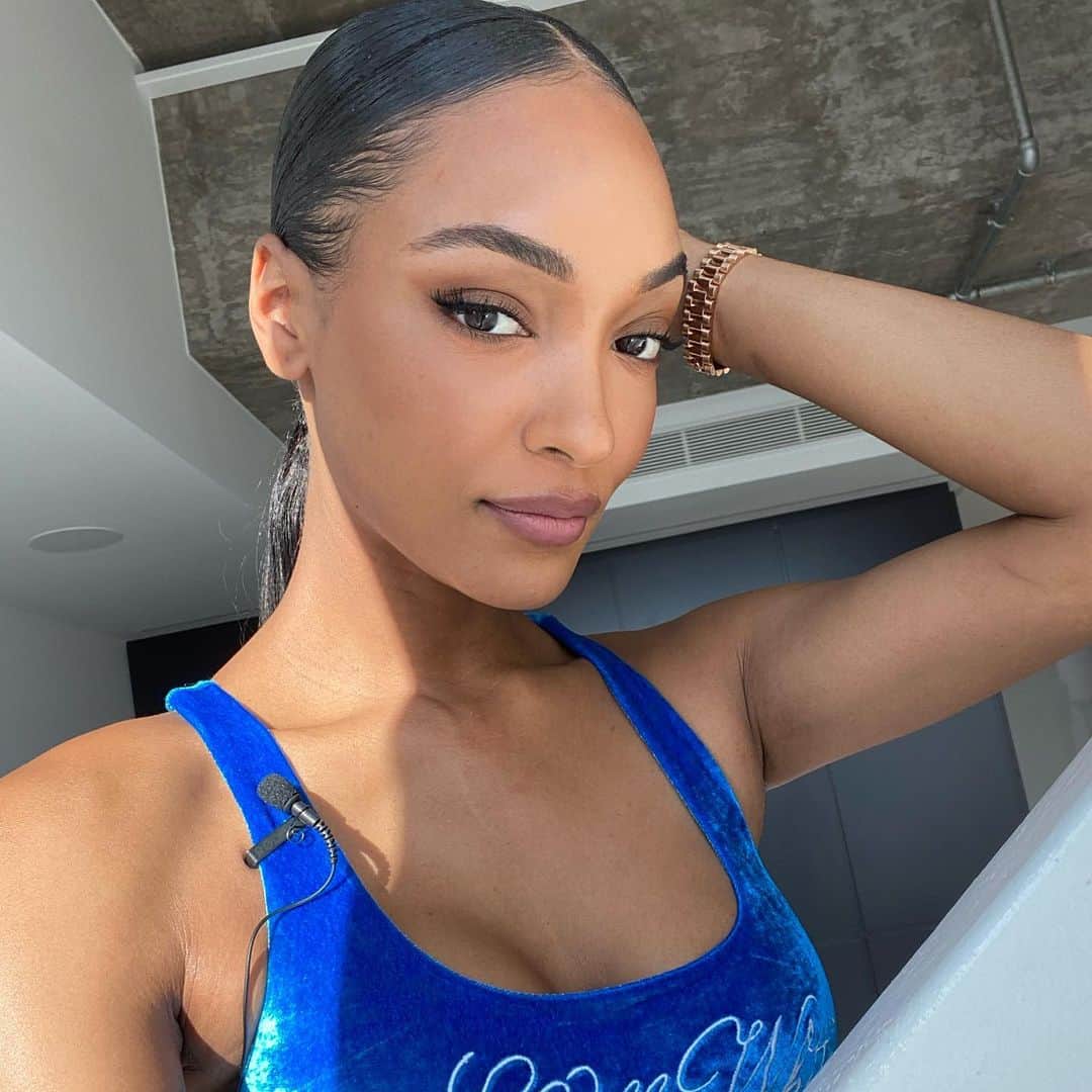 のインスタグラム：「💙」