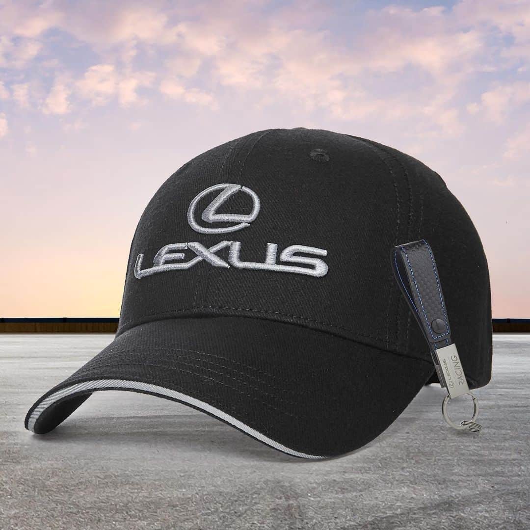Lexus USAさんのインスタグラム写真 - (Lexus USAInstagram)「It’s Cyber Monday and you know what that means: Take 20% off eligible items from The Lexus Collection with promo code LEXBF20. This promotion ends at midnight and not all products are eligible. Visit the link in our bio or tap to shop.」12月1日 1時18分 - lexususa