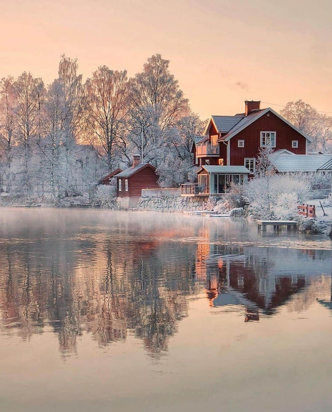 Wonderful Placesさんのインスタグラム写真 - (Wonderful PlacesInstagram)「Beautiful winter in Sweden ✨😍😍❄️❄️✨ . Pictures by ✨✨@mariaanderhell✨✨ #wonderful_places for a feature ❄️💜」12月1日 1時56分 - wonderful_places