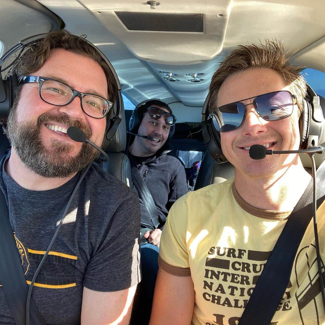 タナー・フォウストさんのインスタグラム写真 - (タナー・フォウストInstagram)「The @rutledgewood taking over the controls on the way to Catalina! @eversley hung on for life but we made it!  Follow along on their [supers safe] road trip this week 👍 @textronaviation @beechcraft」12月1日 1時53分 - tannerfoust
