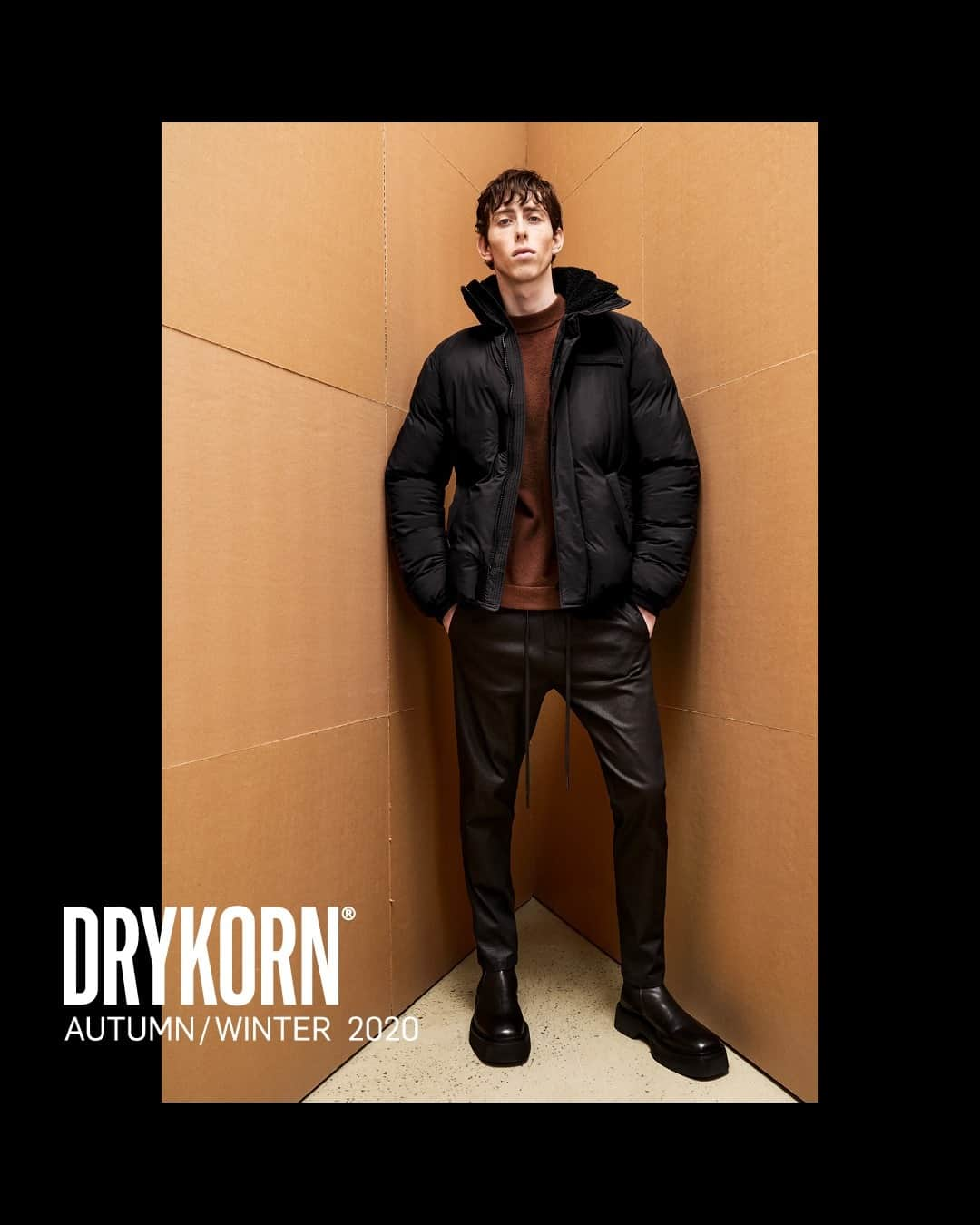 ドライコーンさんのインスタグラム写真 - (ドライコーンInstagram)「LOOKBOOK AUTUMN WINTER 2020⁠ ⁠ #drykorn #drykornforbeautifulpeople #autumnwinter2020 #lookbook #fashion_de #lookoftheweek #germanblog #ootdgermany #fashiongermany」12月1日 2時02分 - drykorn_forbeautifulpeople