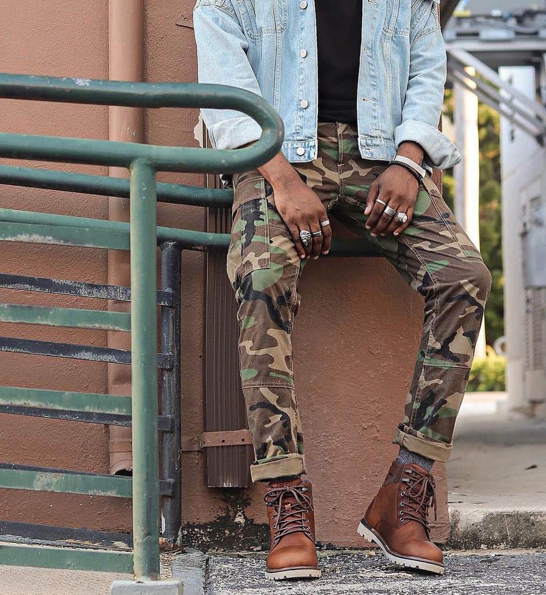 トムズシューズのインスタグラム：「The boots are by TOMS, the look is by you, the impact is by all of us.   @themaleprepster in the waterproof Ashland Boot // #regram  For every $3 we make, we give $1 away. #TOMS」