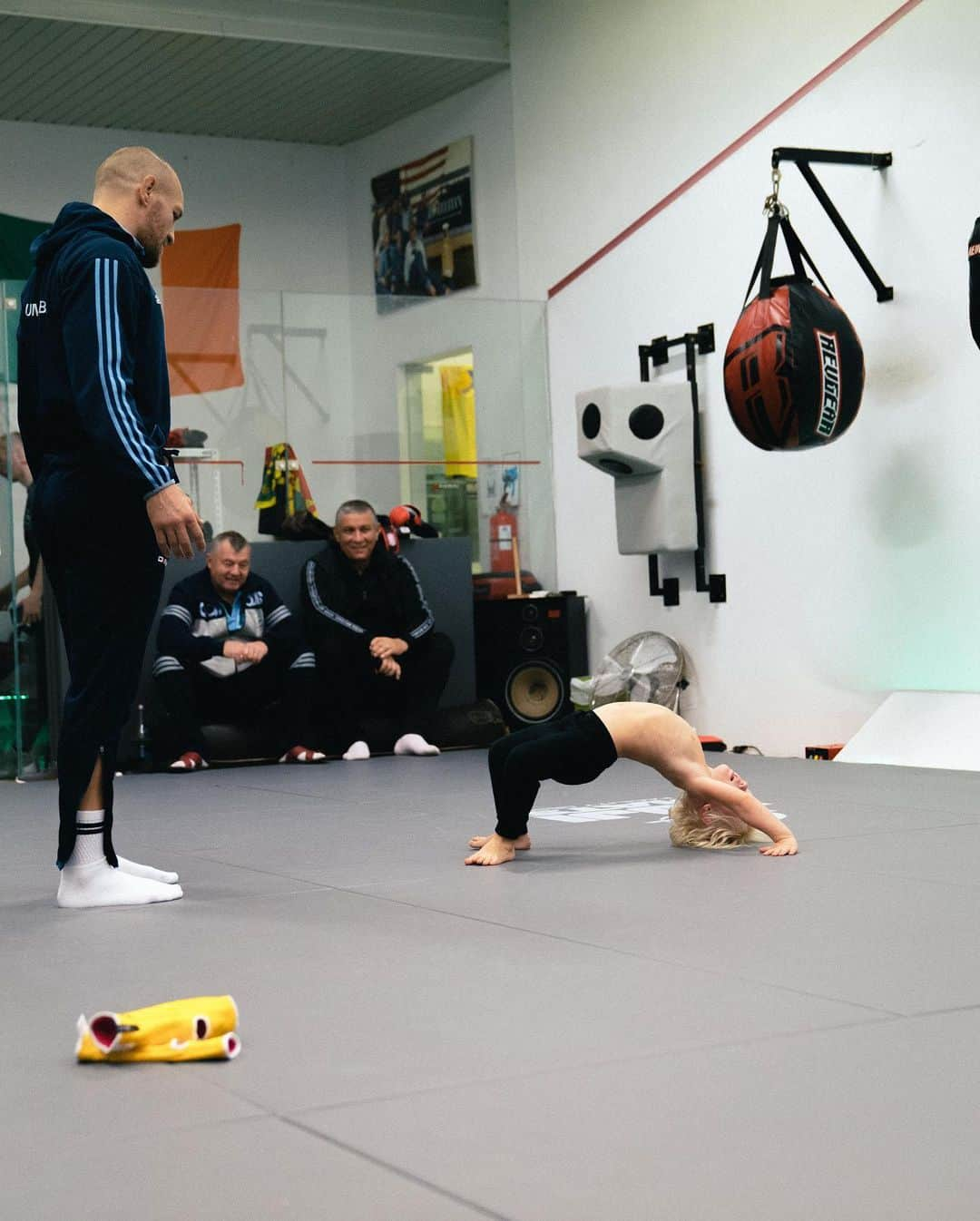 コナー・マクレガーさんのインスタグラム写真 - (コナー・マクレガーInstagram)「At work with my Protégé 🥋 ❤️ @conormcgregorjr @mcgregorfast」12月1日 2時16分 - thenotoriousmma